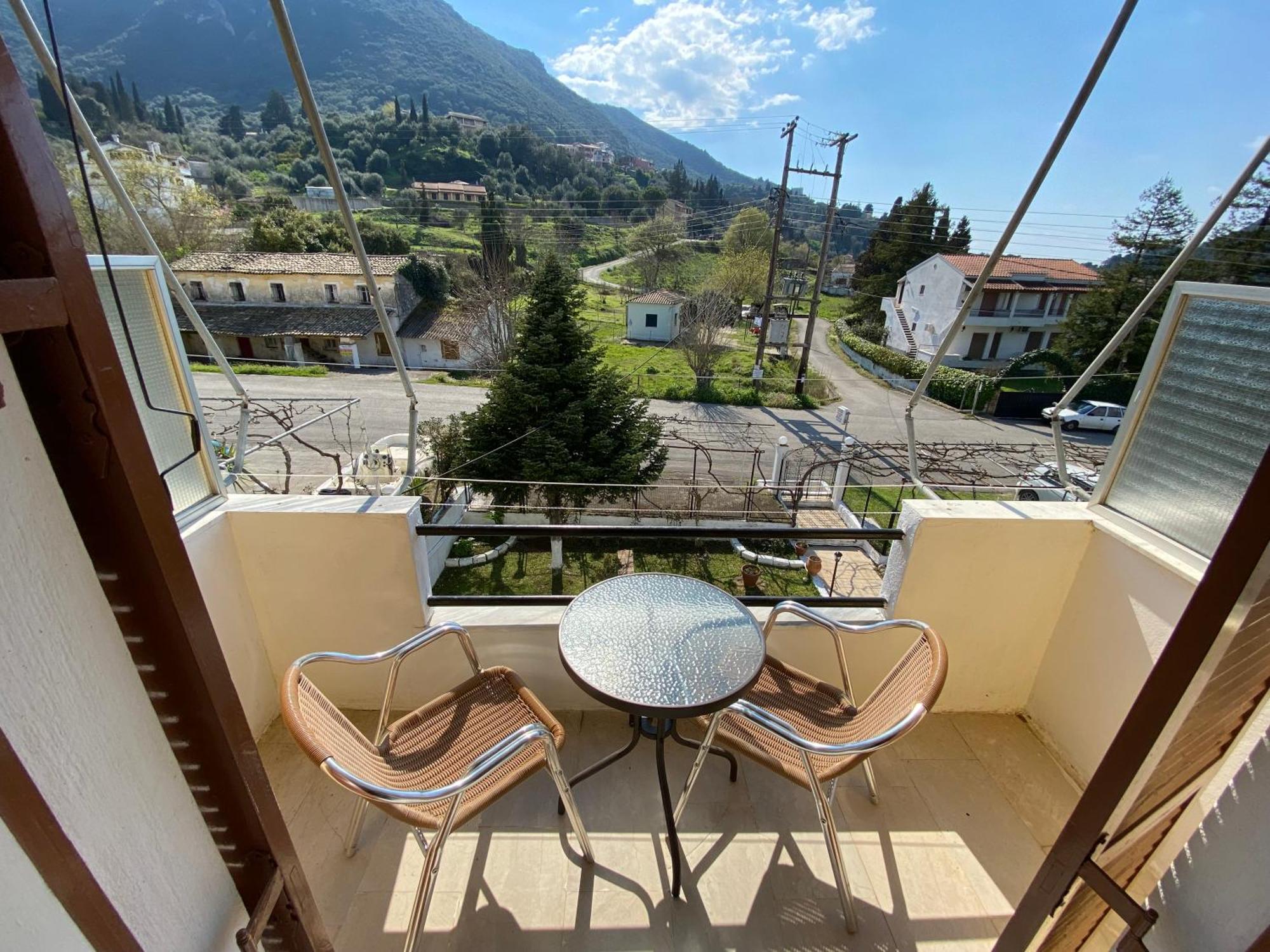 Olive With Mountain View&private Parking Appartement Vátos