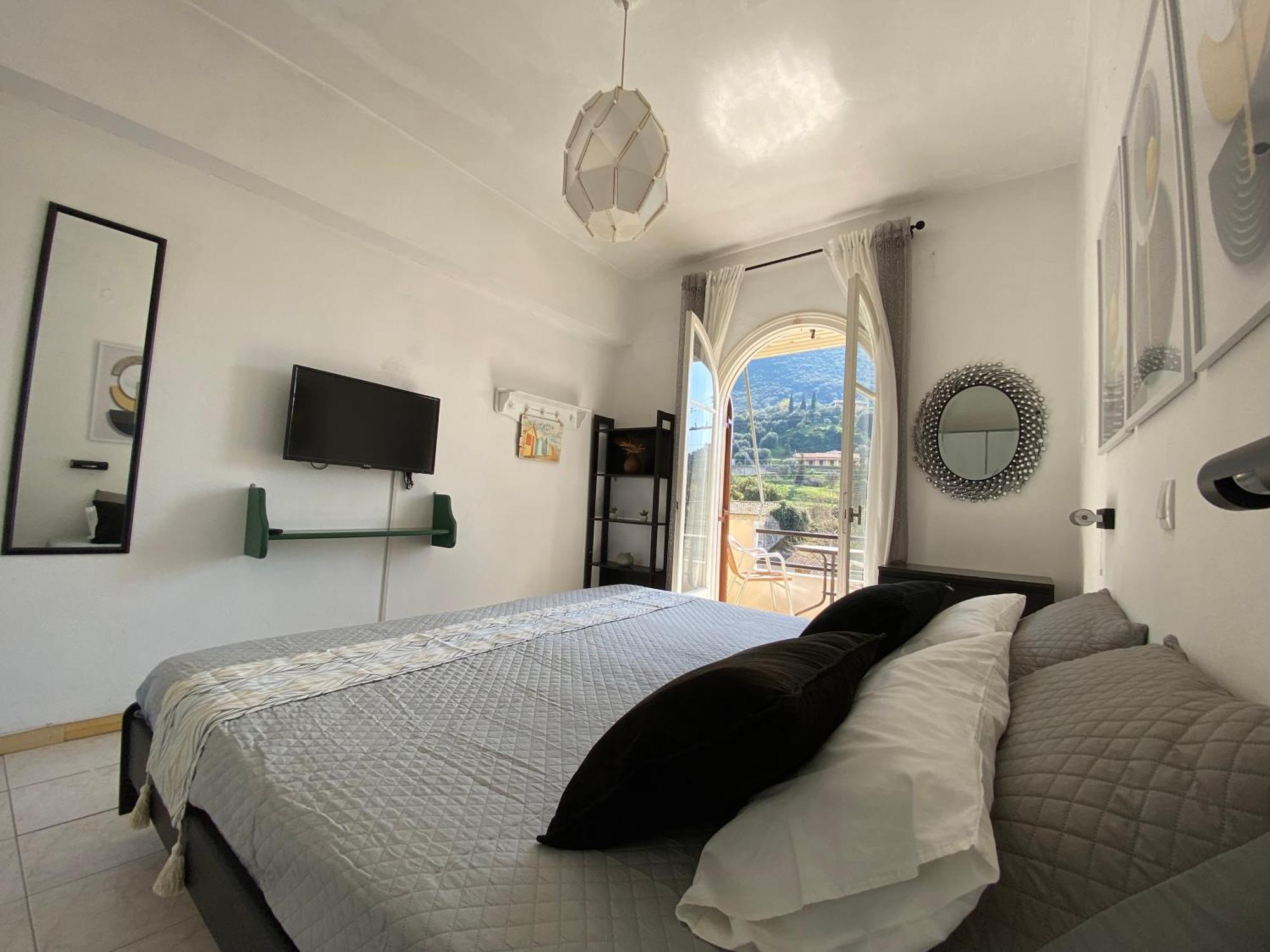 Olive With Mountain View&private Parking