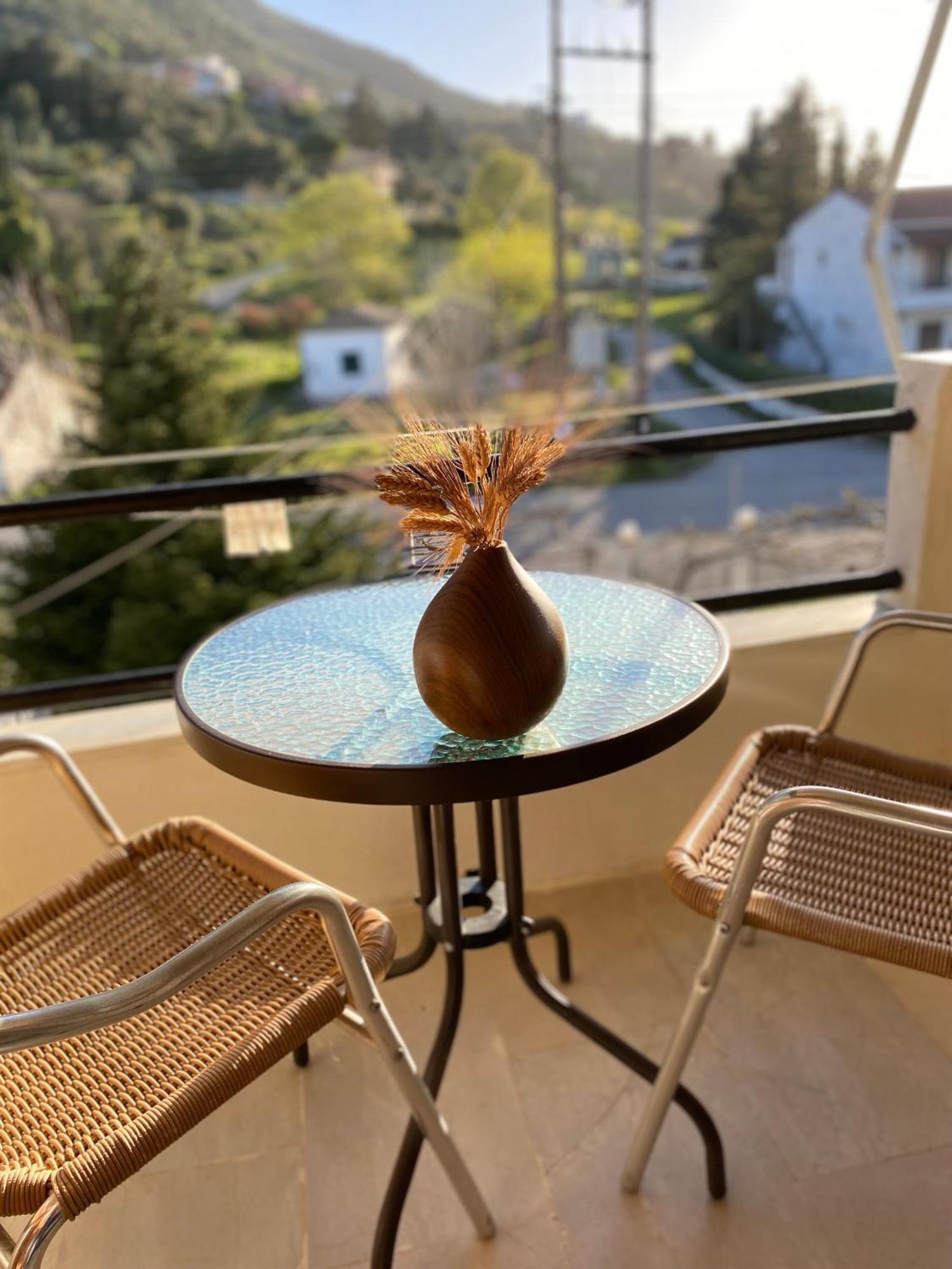Olive With Mountain View&private Parking